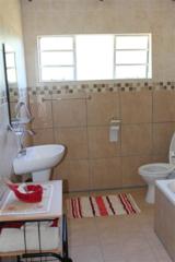 Guesthouse accommodation with private bathroom